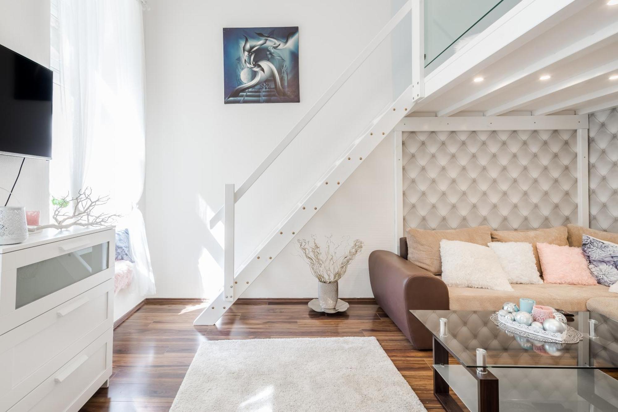 Bpr Stylish Mosaic Home With Terrace Budapest Exteriör bild