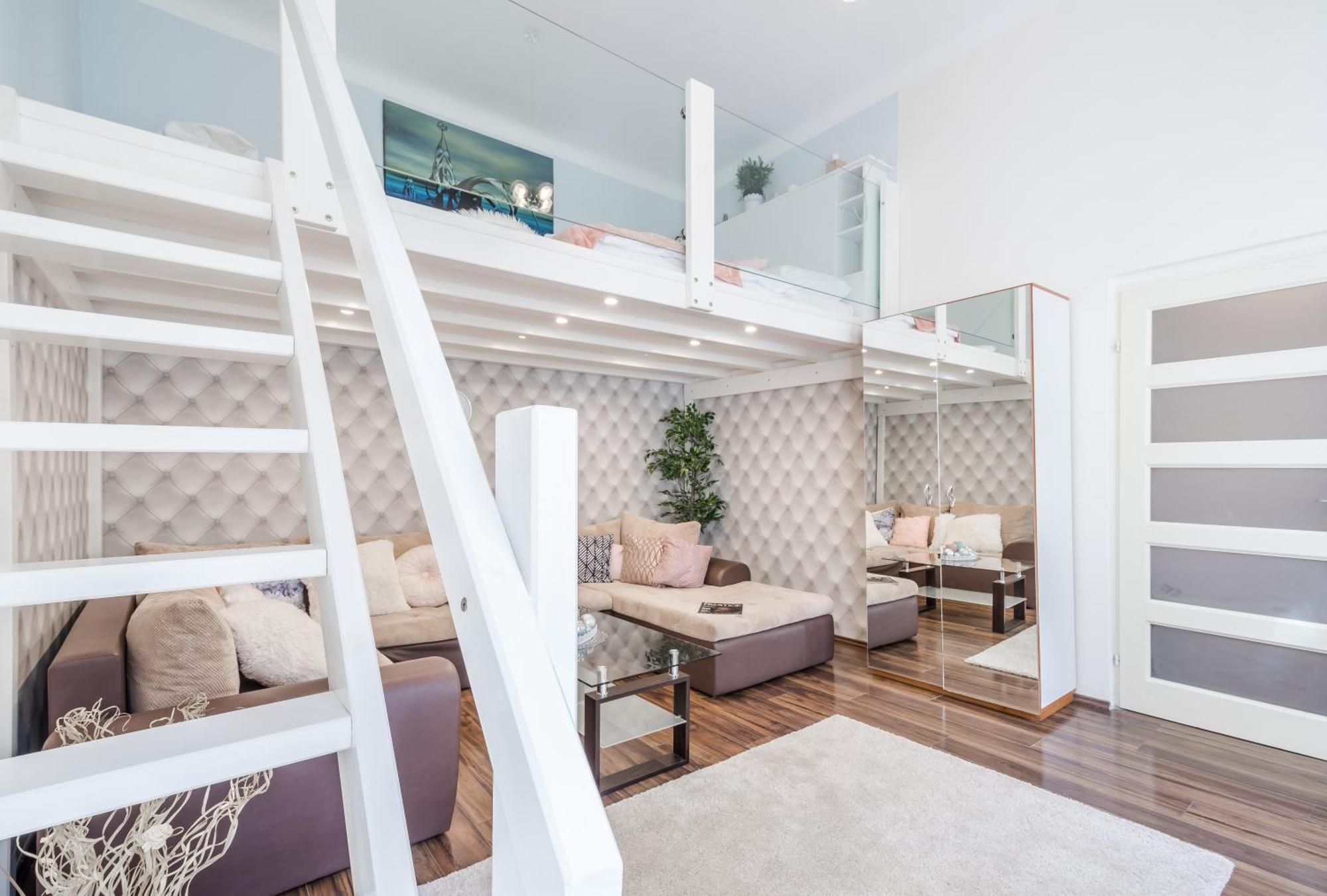 Bpr Stylish Mosaic Home With Terrace Budapest Exteriör bild