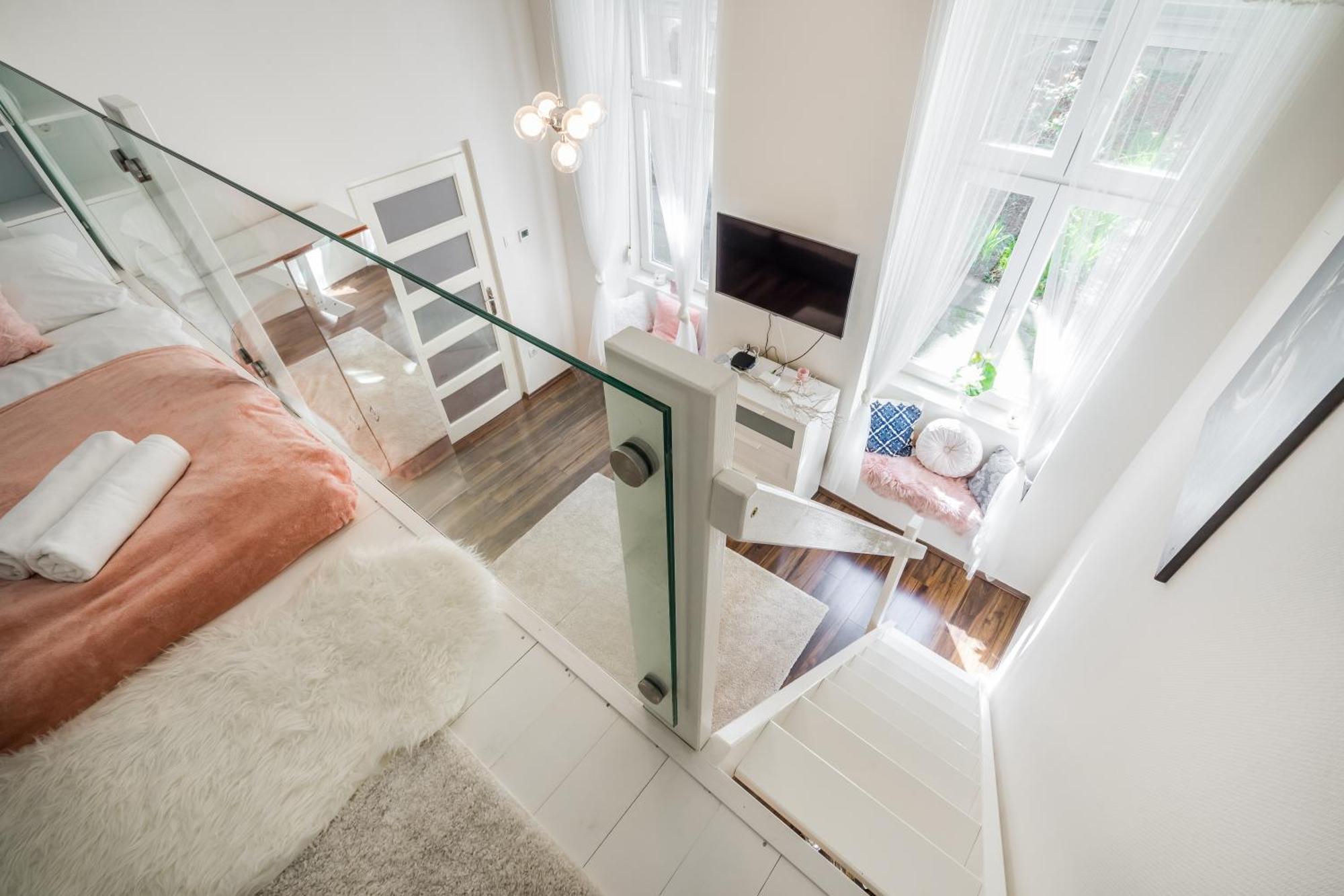 Bpr Stylish Mosaic Home With Terrace Budapest Exteriör bild
